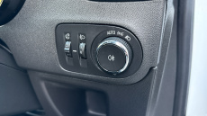 Vauxhall Crossland 1.2 Turbo Design 5dr Petrol Hatchback